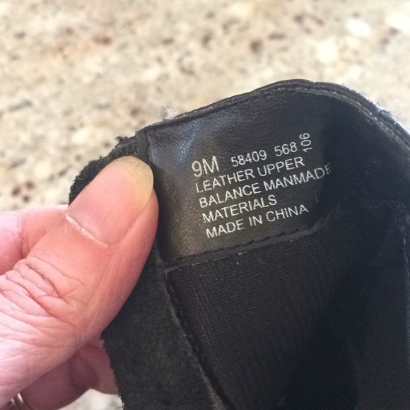 Black boots - Picture 6 of 6